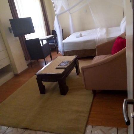 Eddy Suites, Emeli Hotel Nairobi Exterior photo